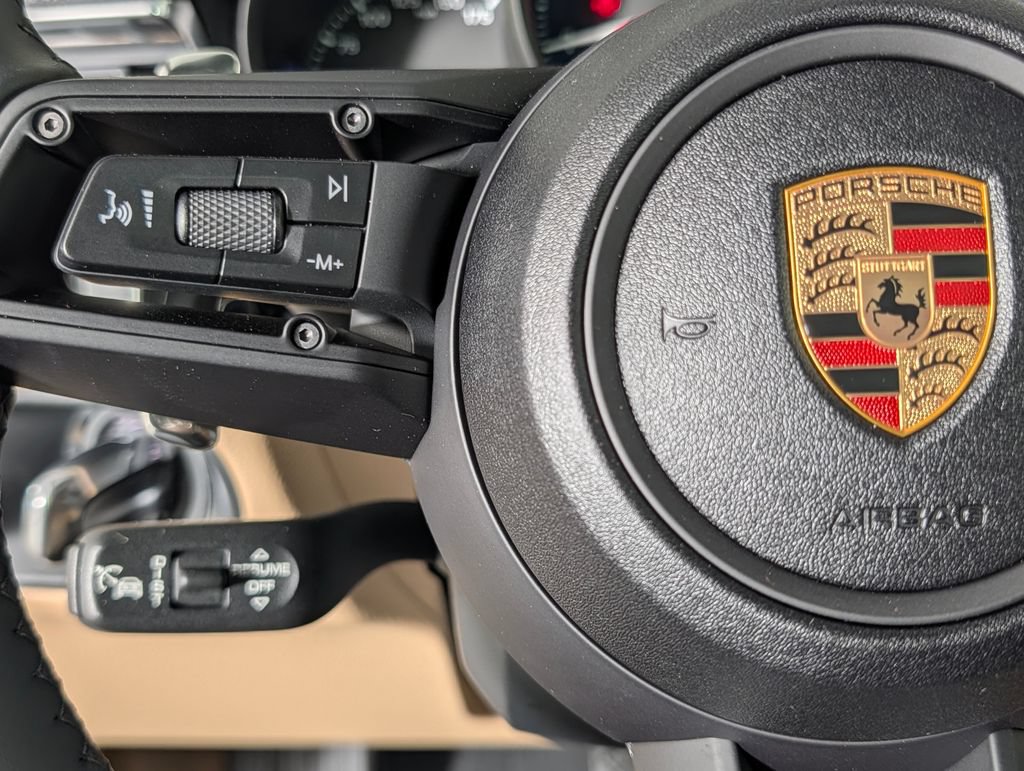 New 2026 Porsche Macan AWD/4WD image 38