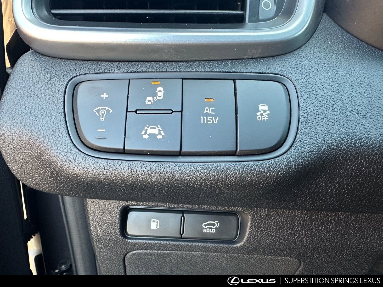 Used 2019 Kia Sorento SX image 13