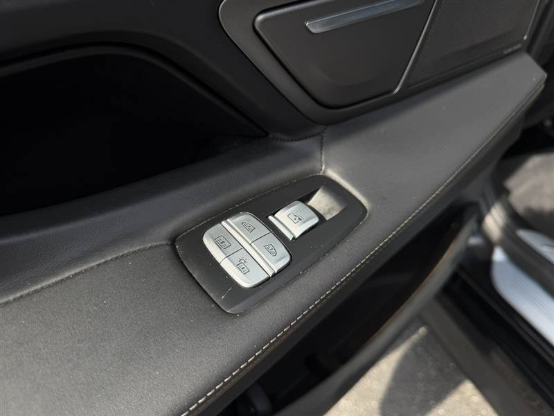 Used 2018 BMW 750i RWD image 34