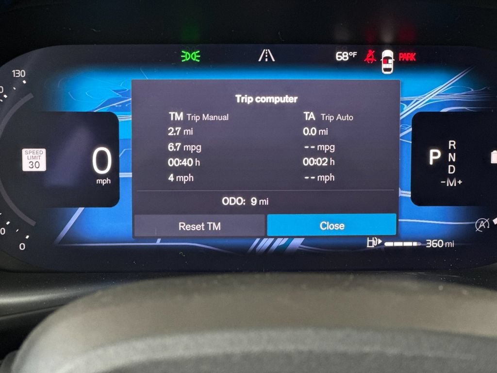 New 2026 Volvo XC40 B5 Plus w/ Protection Package Premier AWD/4WD image 27
