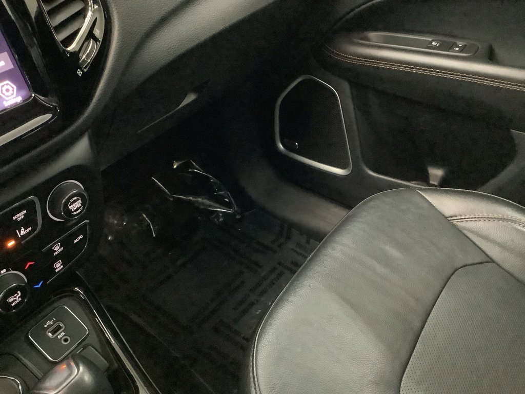 Used 2021 Jeep Compass Limited w/ Sun and Sound Group image 25