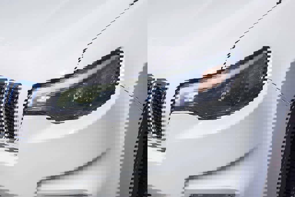 Used 2019 Jeep Cherokee Limited image 8