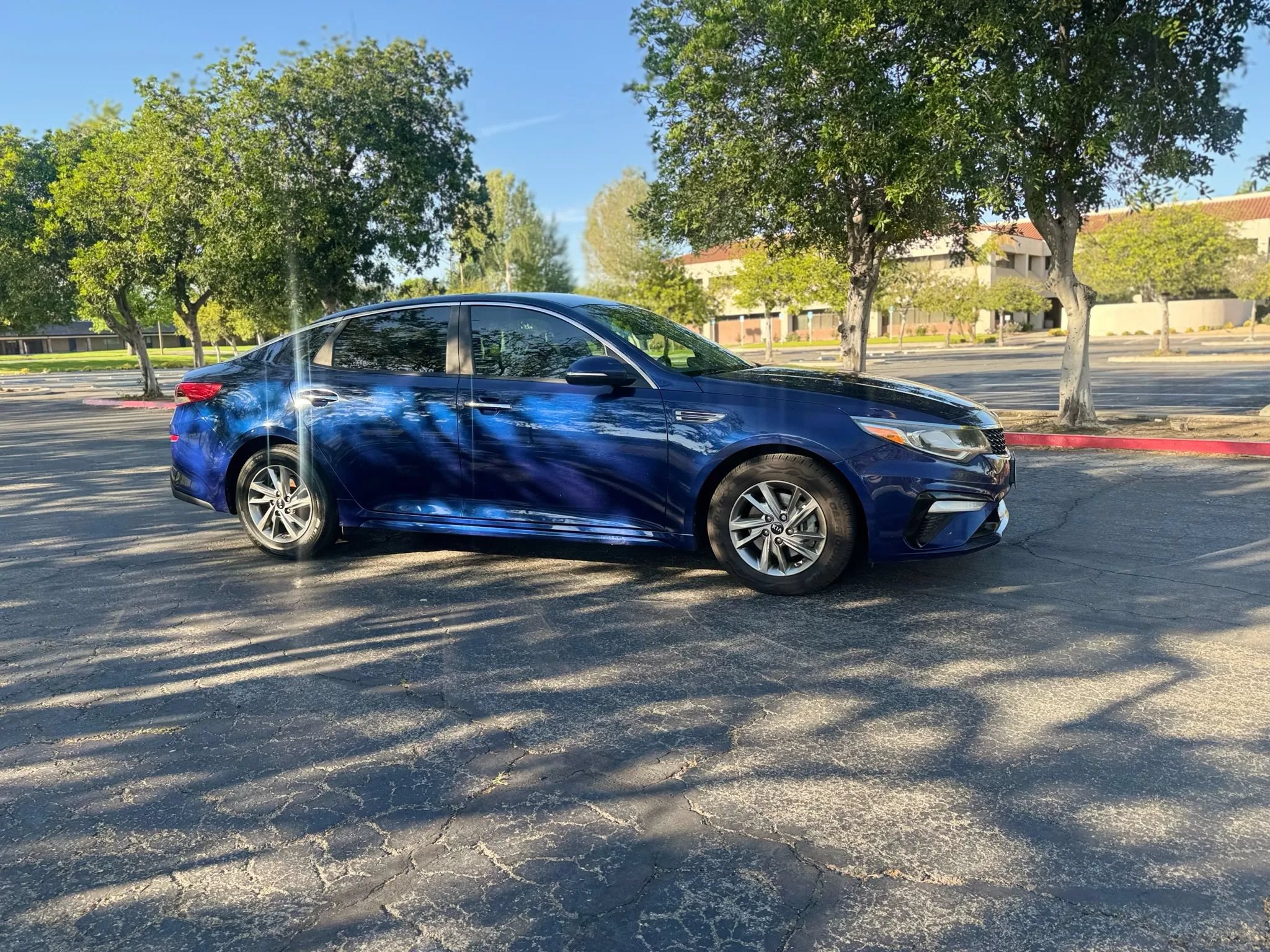 Used 2019 Kia Optima LX FWD image 25