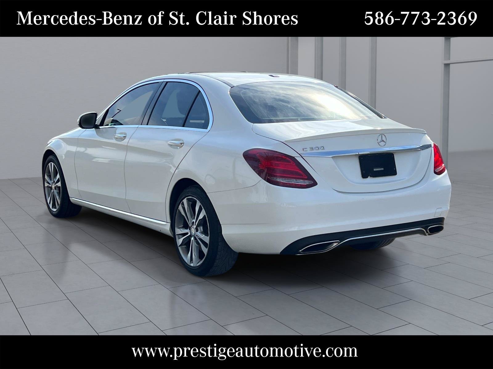 Used 2015 Mercedes-Benz C 300 Sedan image 3