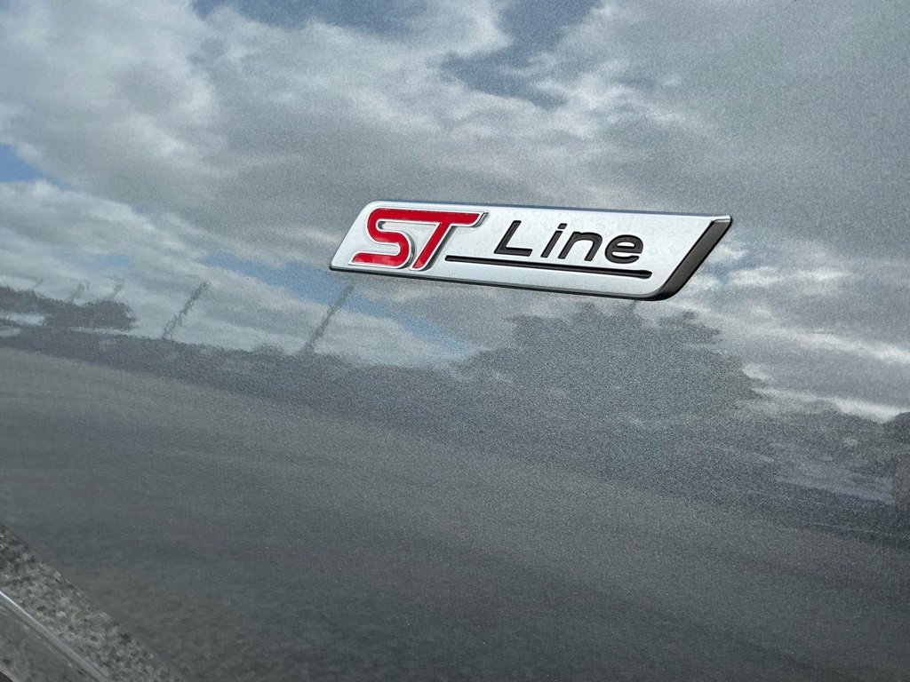 Used 2024 Ford Escape ST-Line w/ Cold Weather Package image 21