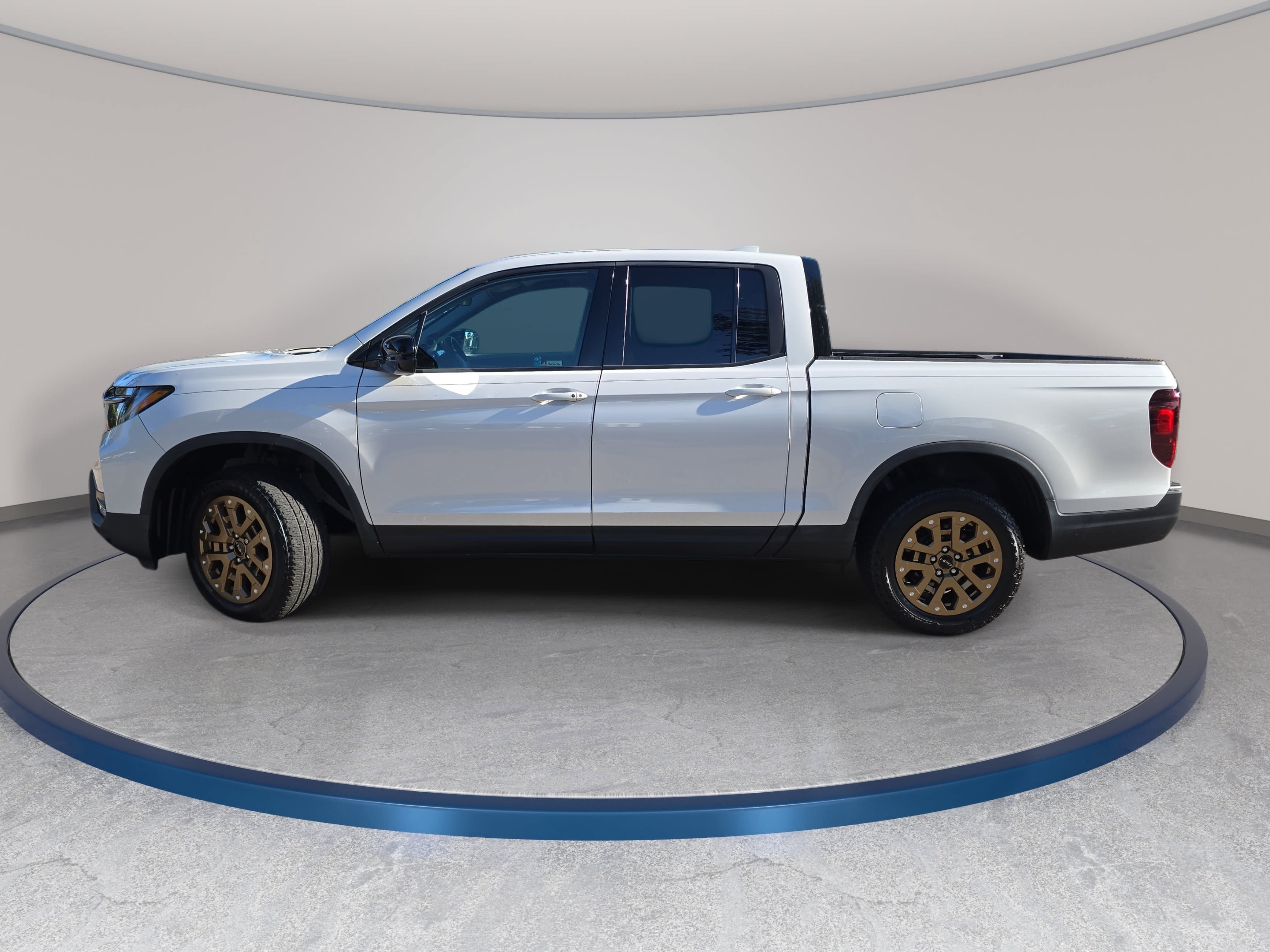 Used 2023 Honda Ridgeline Sport image 8