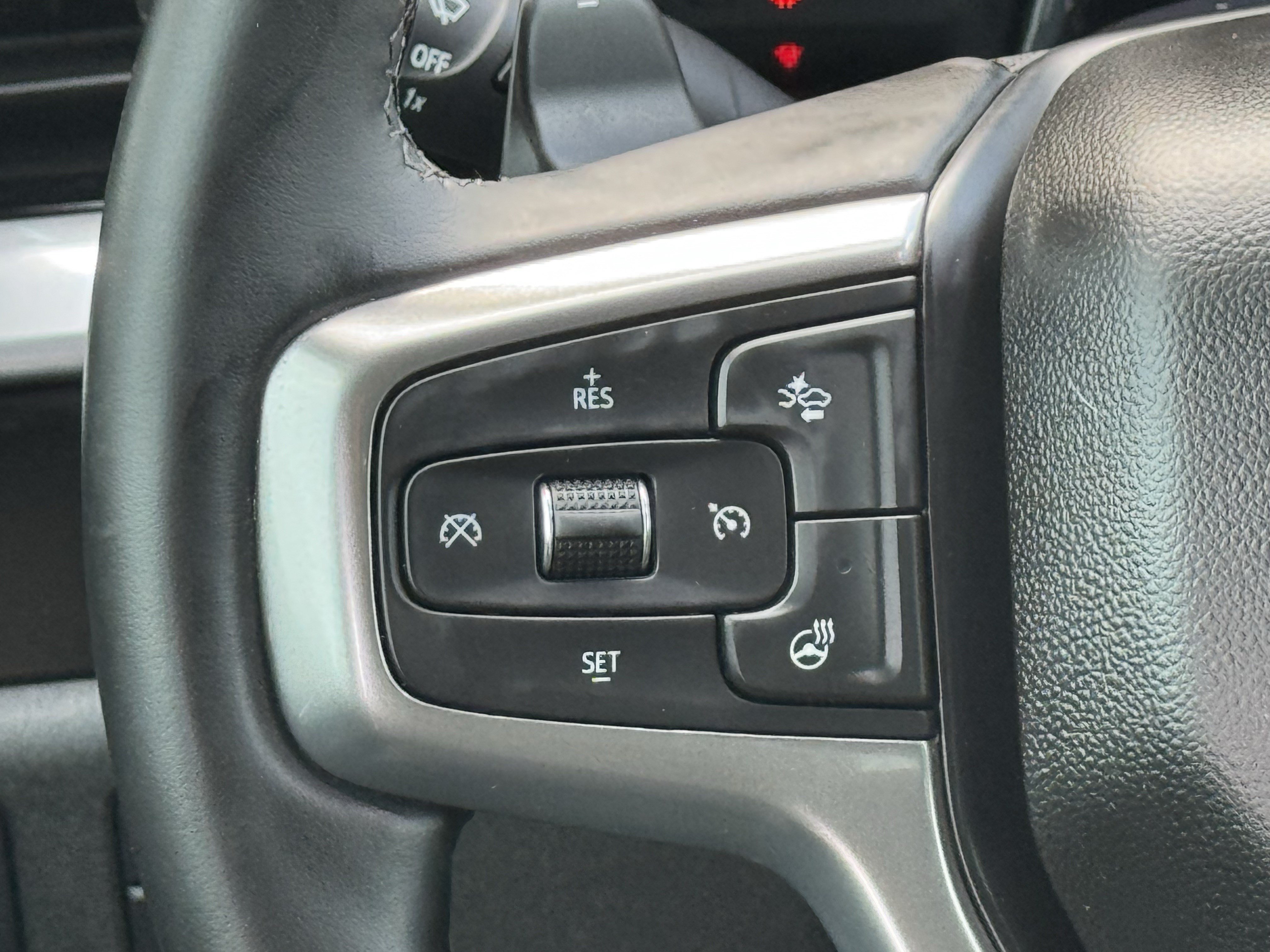 Used 2025 Chevrolet Silverado 1500 RST w/ Texas Edition Plus RWD image 12