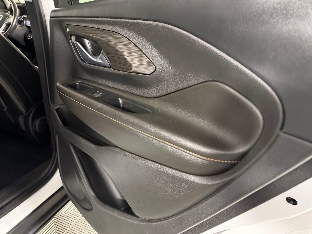 Used 2020 GMC Terrain SLT w/ Preferred Package FWD image 29