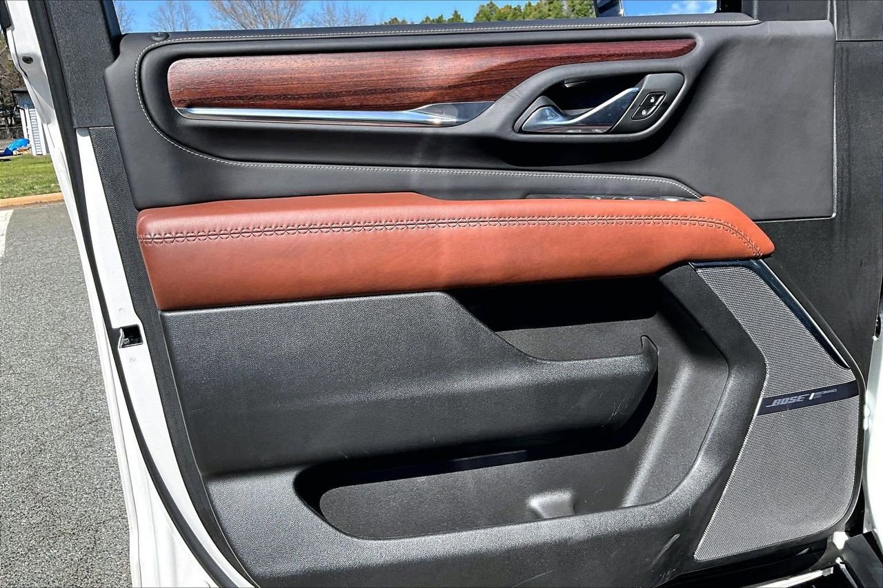 Used 2023 GMC Yukon Denali Ultimate image 28