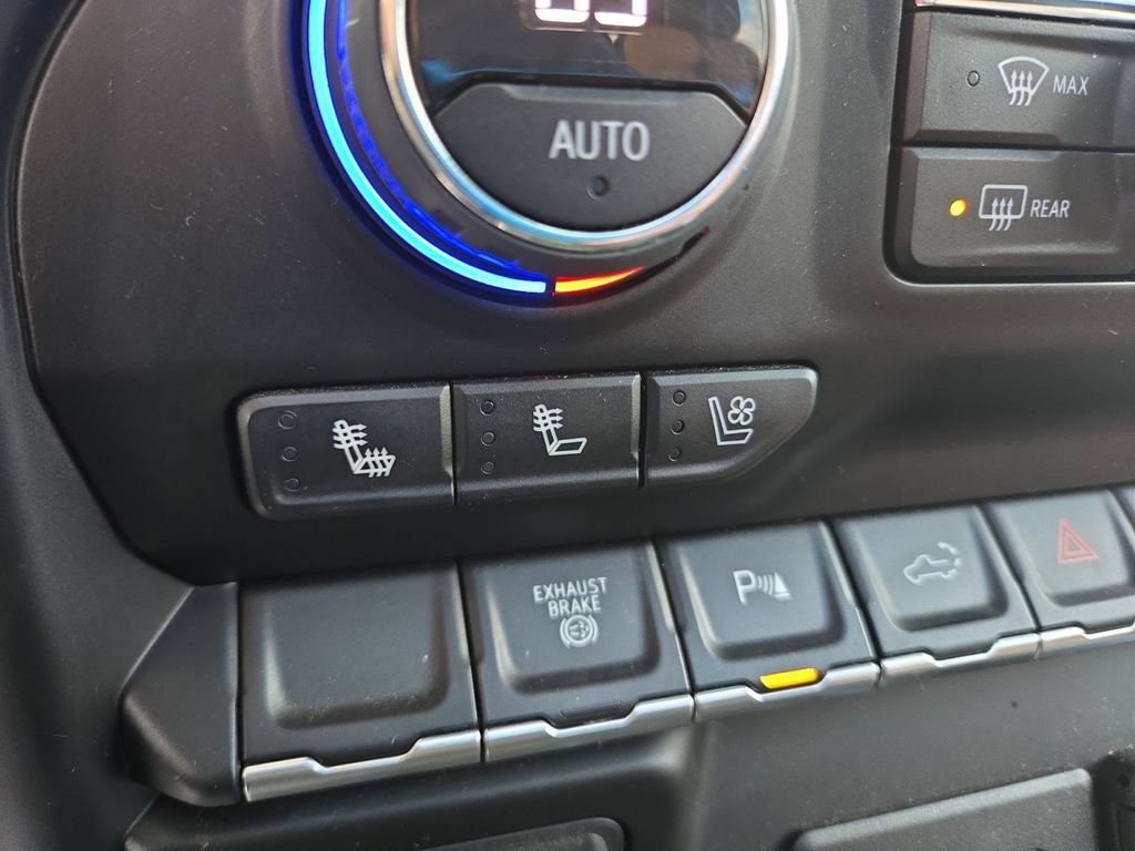 Used 2022 Chevrolet Silverado 3500 High Country image 25