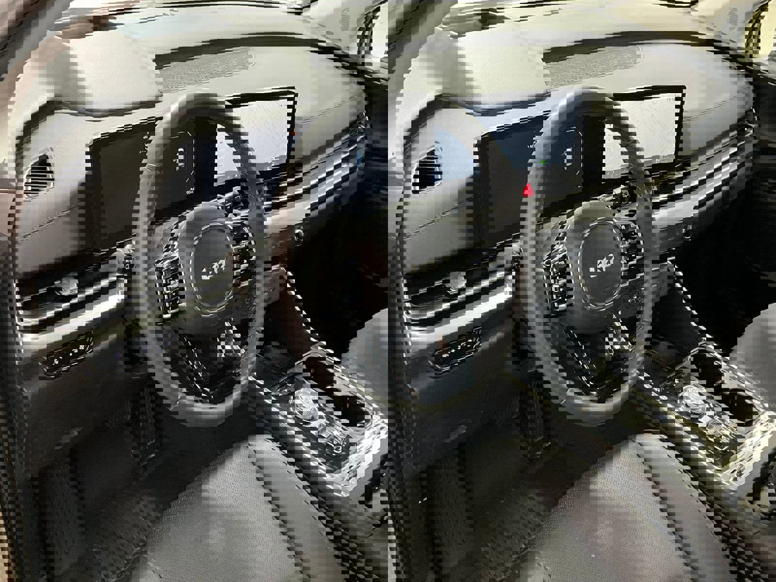 Used 2026 Kia Carnival SX Prestige image 14