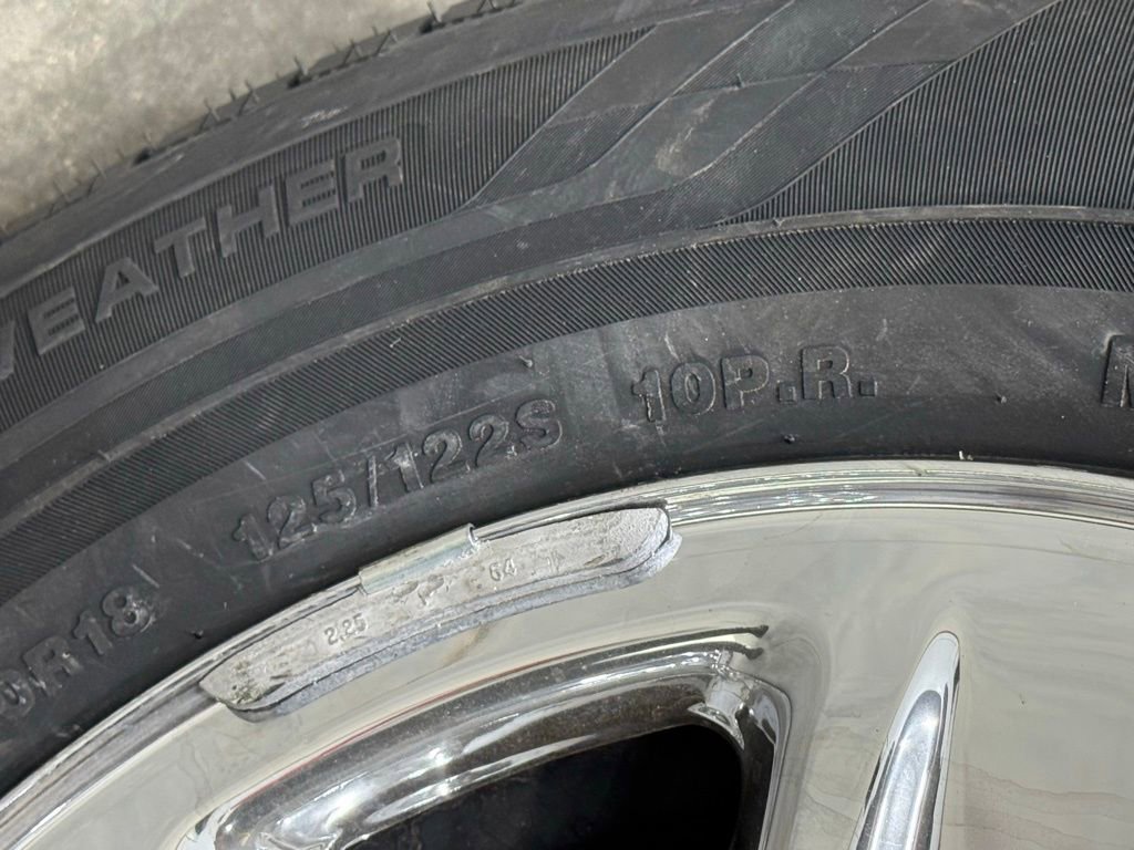 Used 2016 RAM 2500 Tradesman w/ Chrome Appearance Group image 32