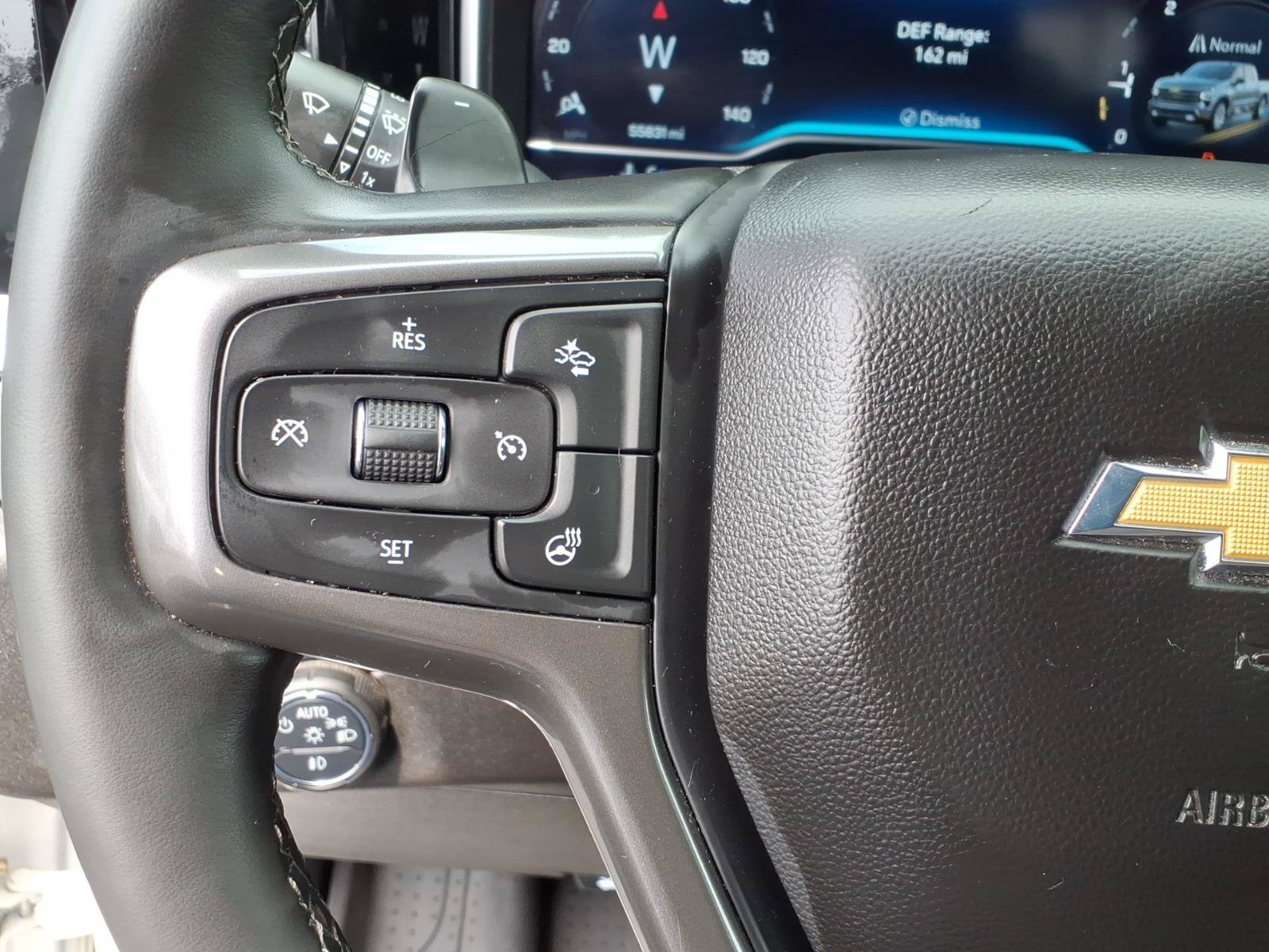 Used 2024 Chevrolet Silverado 1500 High Country w/ Technology Package AWD/4WD image 31