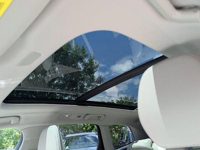 Used 2023 Volvo XC60 B5 Plus w/ Protection Package Premier image 22