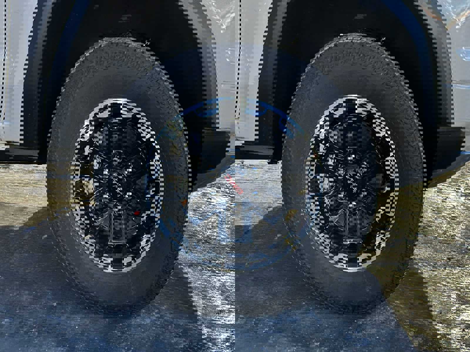 New 2026 GMC Canyon AT4 image 9