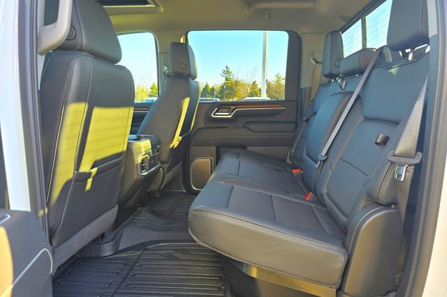 New 2026 GMC Sierra 3500 Denali w/ Denali Reserve Package image 13