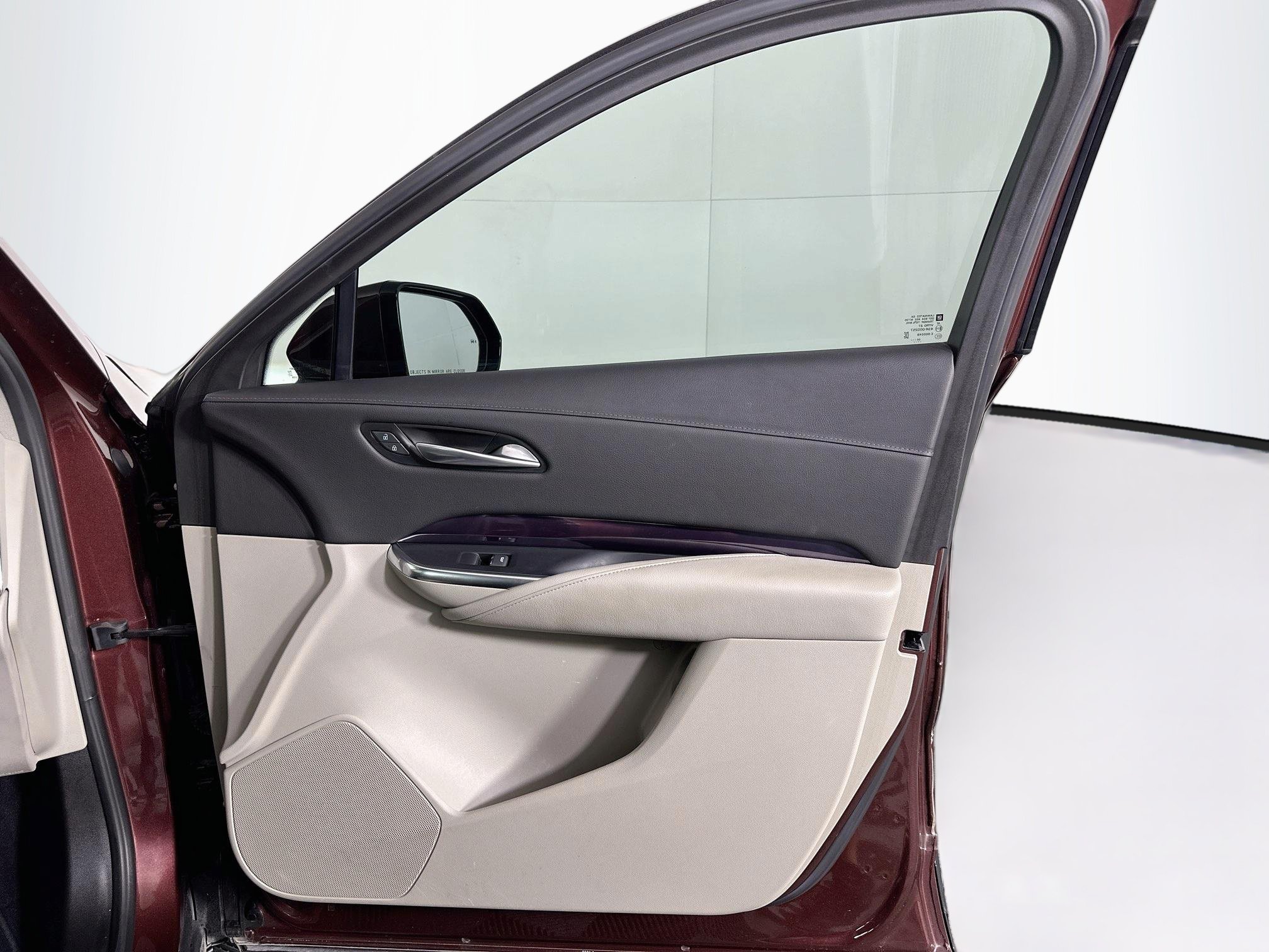 Used 2023 Cadillac XT4 Luxury FWD image 33