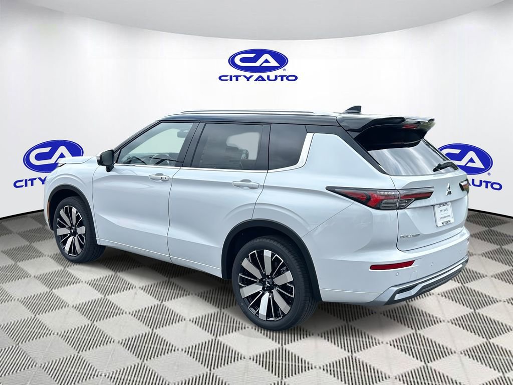 New 2026 Mitsubishi Outlander SEL image 5