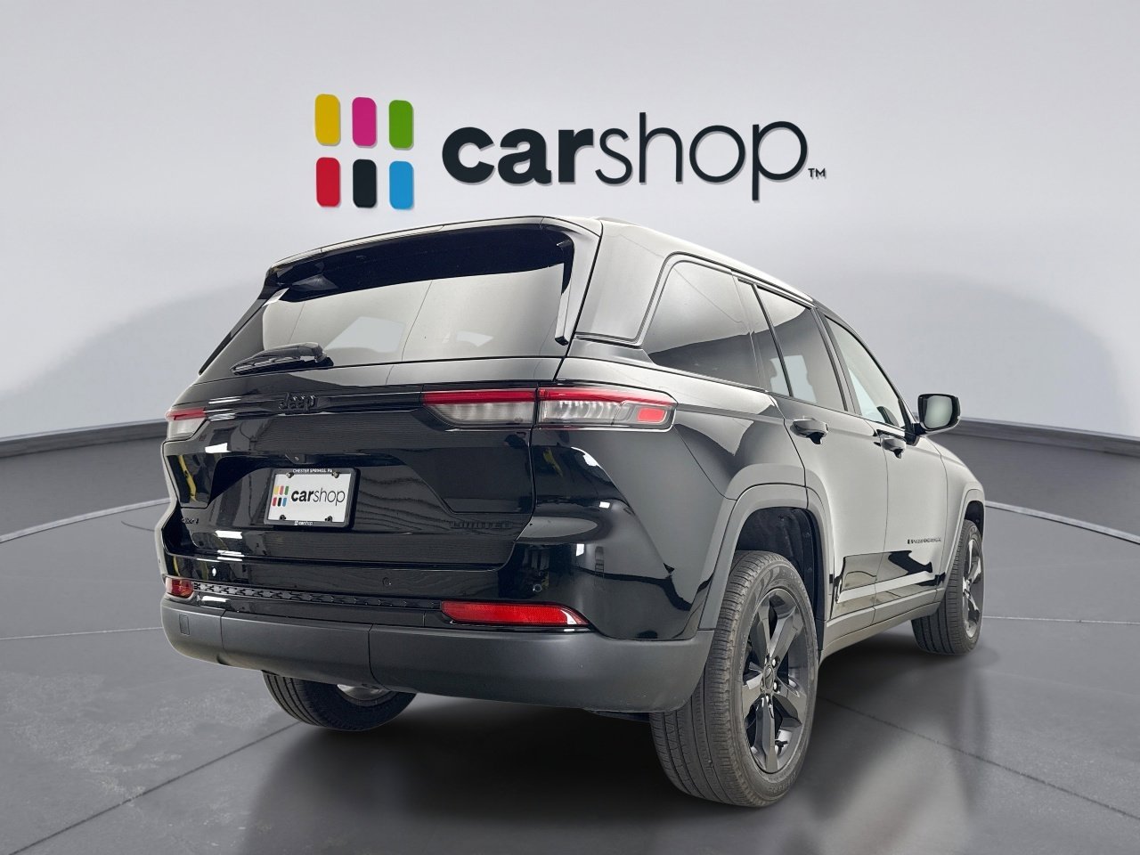 Used 2023 Jeep Grand Cherokee Limited w/ Black Appearance Package AWD/4WD image 5