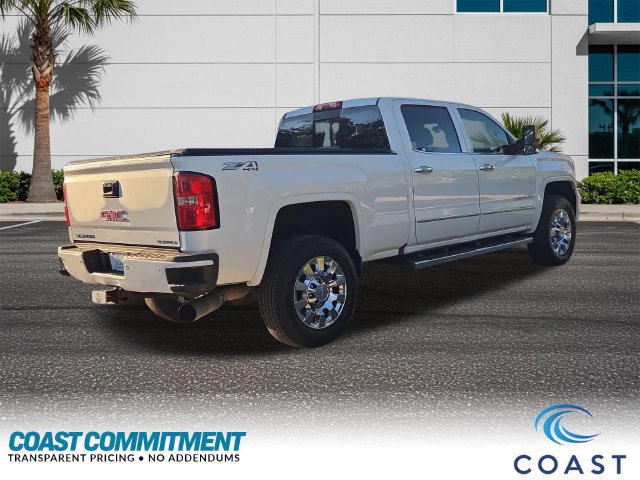 Certified 2015 GMC Sierra 2500 Denali w/ Duramax Plus Package AWD/4WD image 6