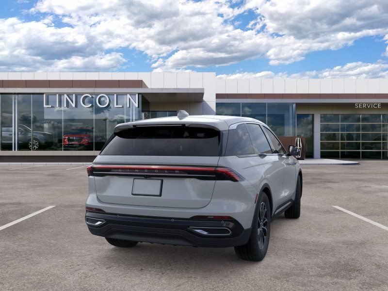 New 2026 Lincoln Nautilus Premier AWD/4WD image 8