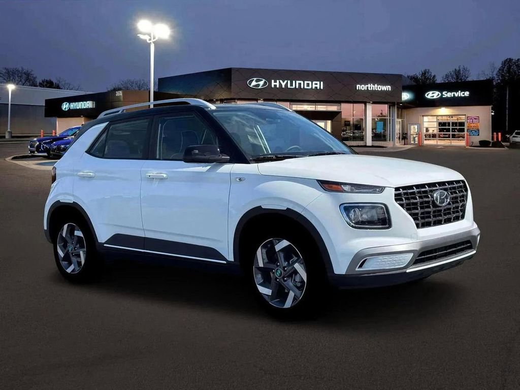 New 2026 Hyundai Venue SEL FWD image 10