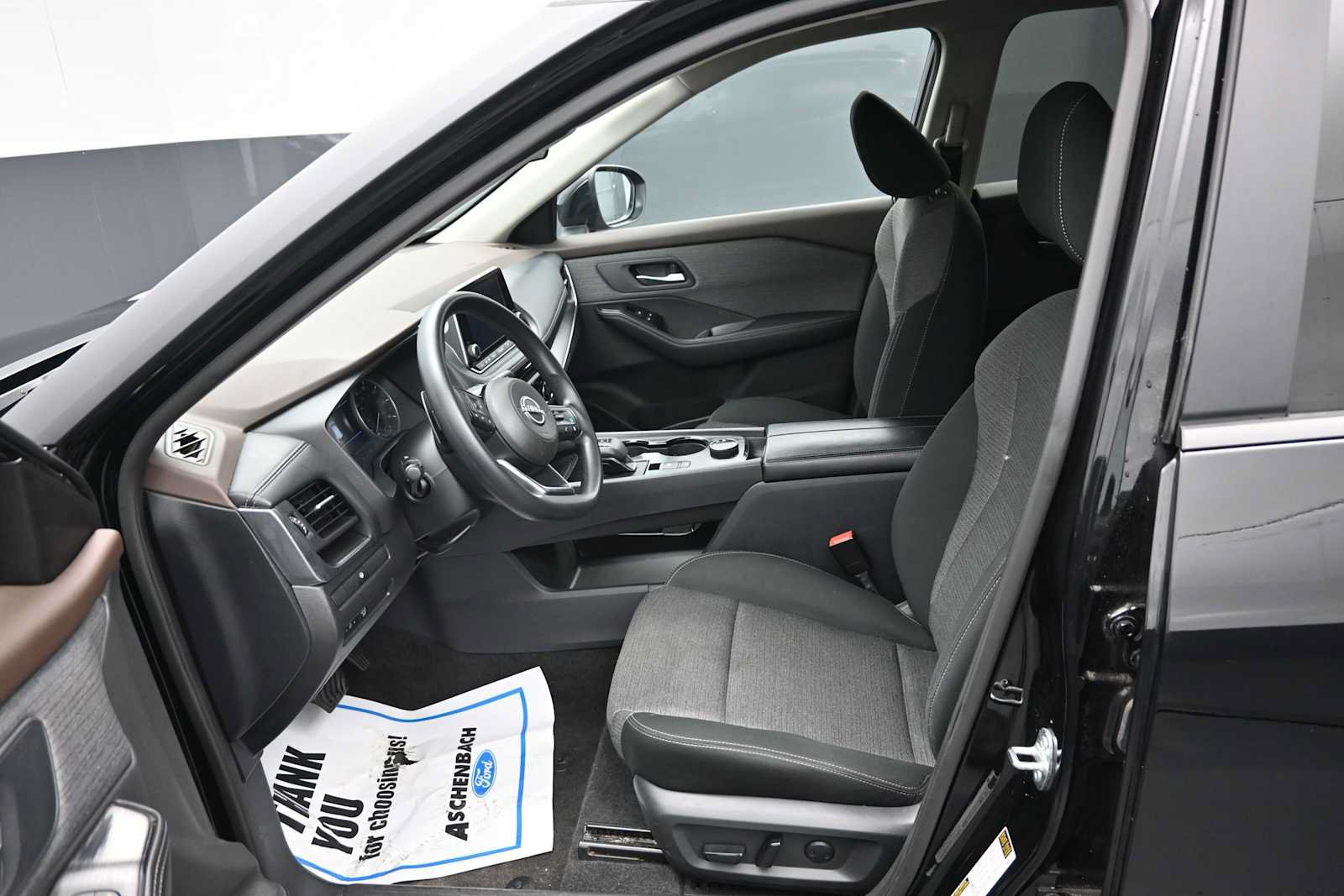 Used 2023 Nissan Rogue SV AWD/4WD image 15