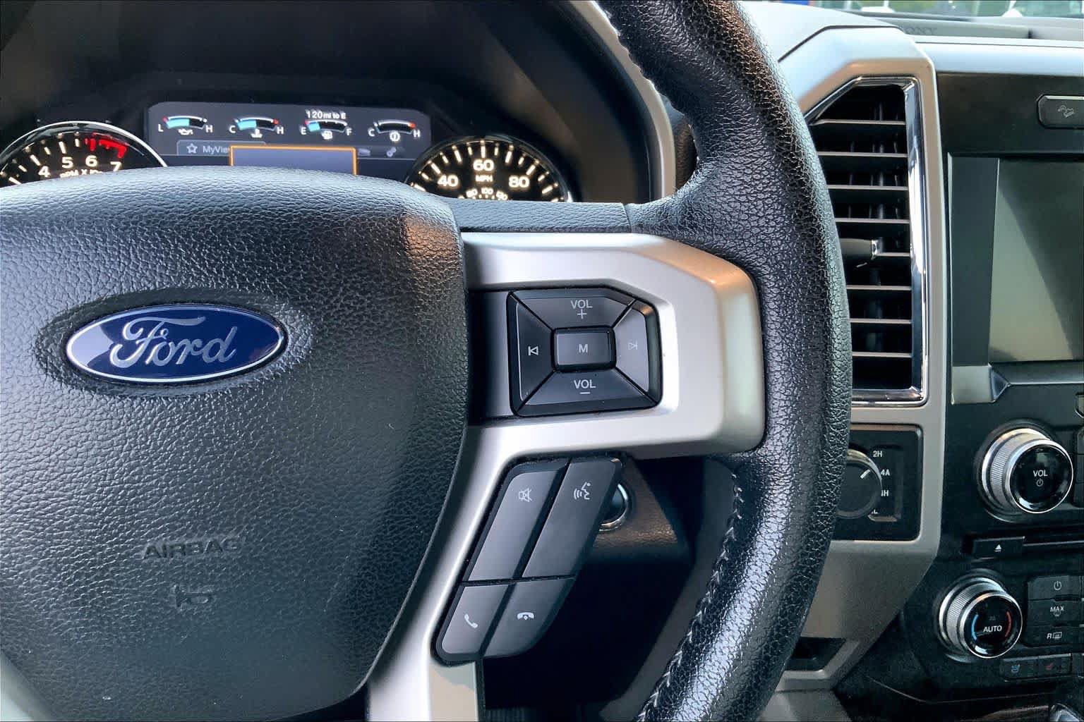 Used 2016 Ford F150 Lariat w/ Equipment Group 502A Luxury AWD/4WD image 20