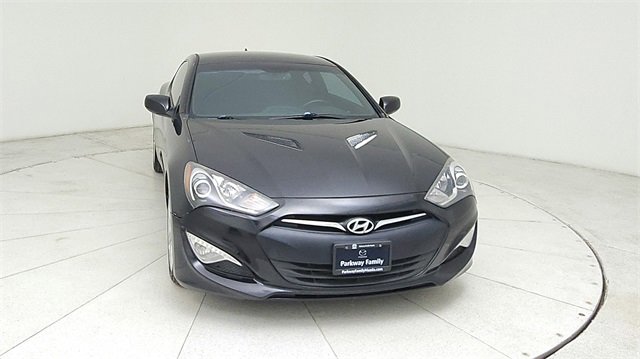 Used 2014 Hyundai Genesis 2.0T image 2