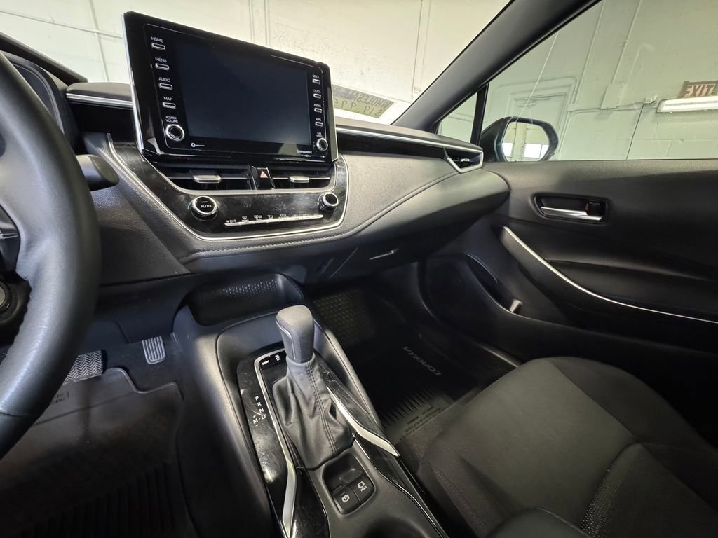 Used 2021 Toyota Corolla SE FWD image 17