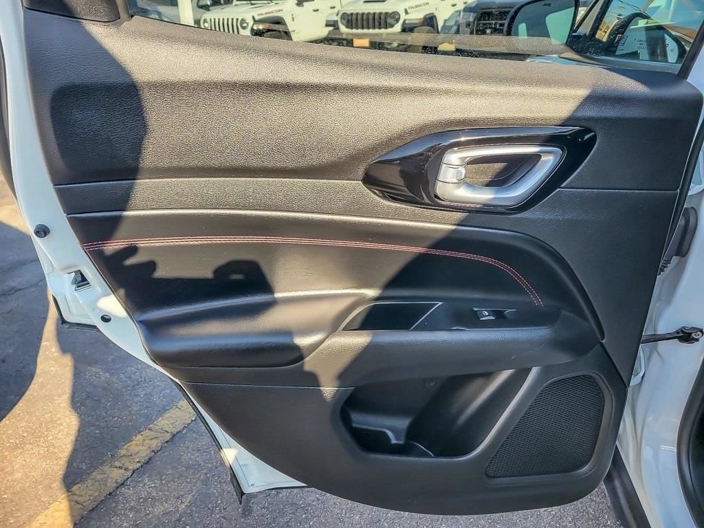 Certified 2022 Jeep Compass Trailhawk AWD/4WD image 19