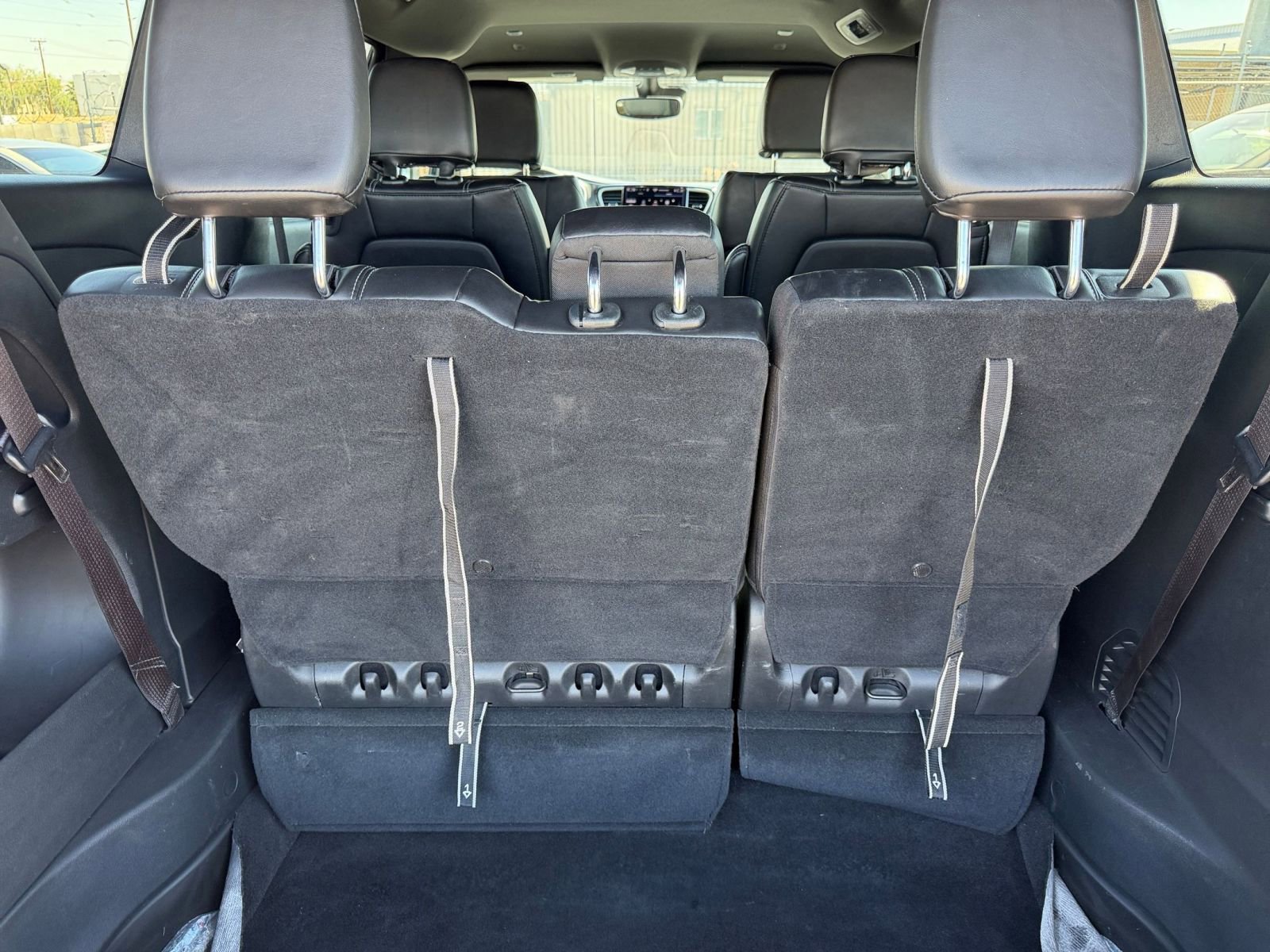 Used 2025 Chrysler Pacifica Select image 32