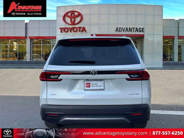 Used 2024 Toyota Grand Highlander Limited AWD/4WD image 8