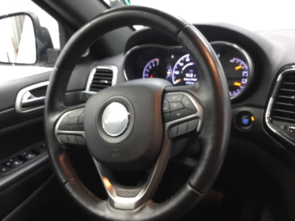 Used 2021 Jeep Grand Cherokee Laredo X AWD/4WD image 36