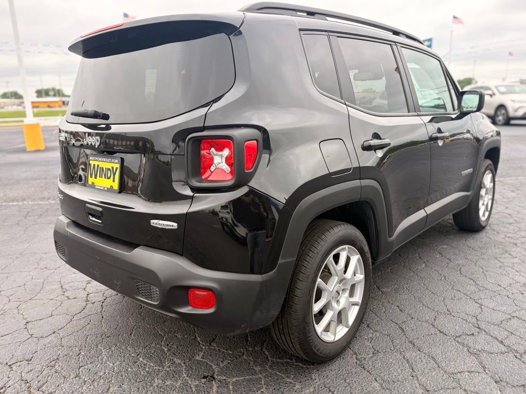 Used 2022 Jeep Renegade Latitude w/ Convenience Group AWD/4WD image 5