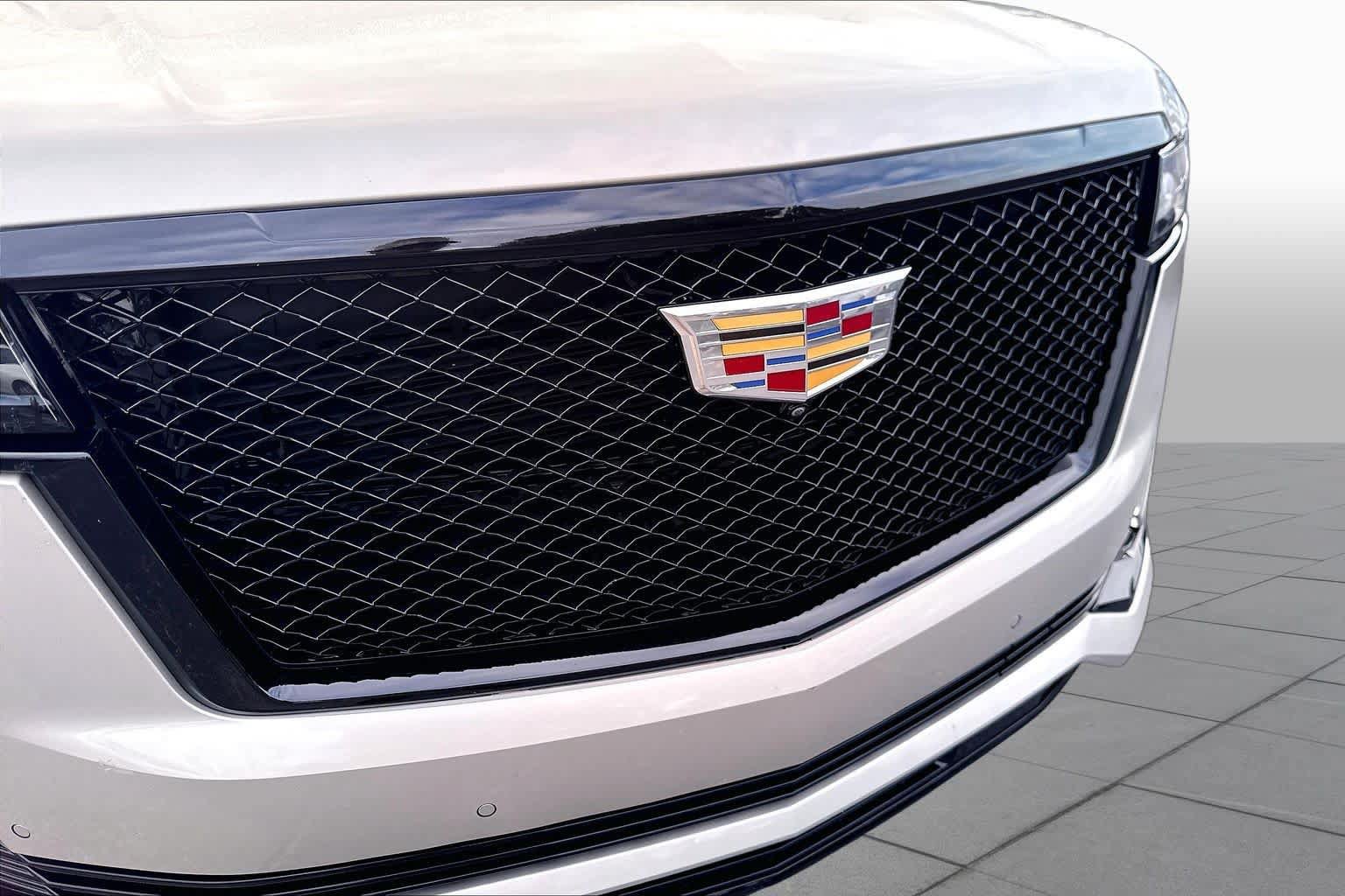 Used 2021 Cadillac Escalade Sport w/ Driver Assist Tech Package AWD/4WD image 29