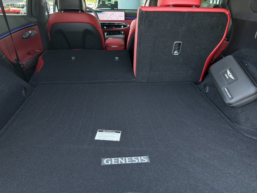 New 2026 Genesis GV70 2.5T Sport Prestige AWD/4WD image 15