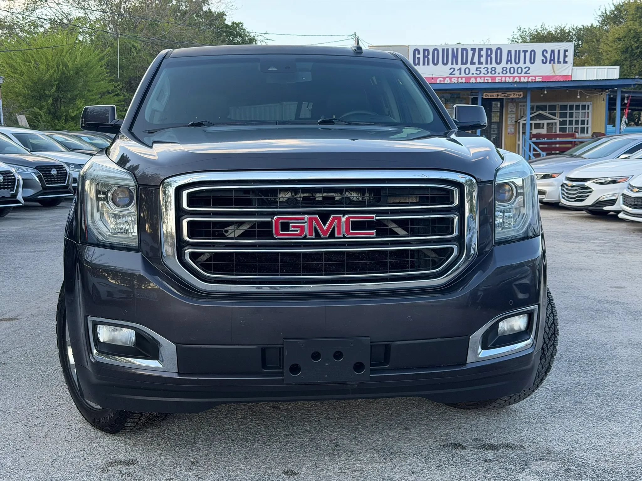 Used 2016 GMC Yukon XL SLT RWD image 4