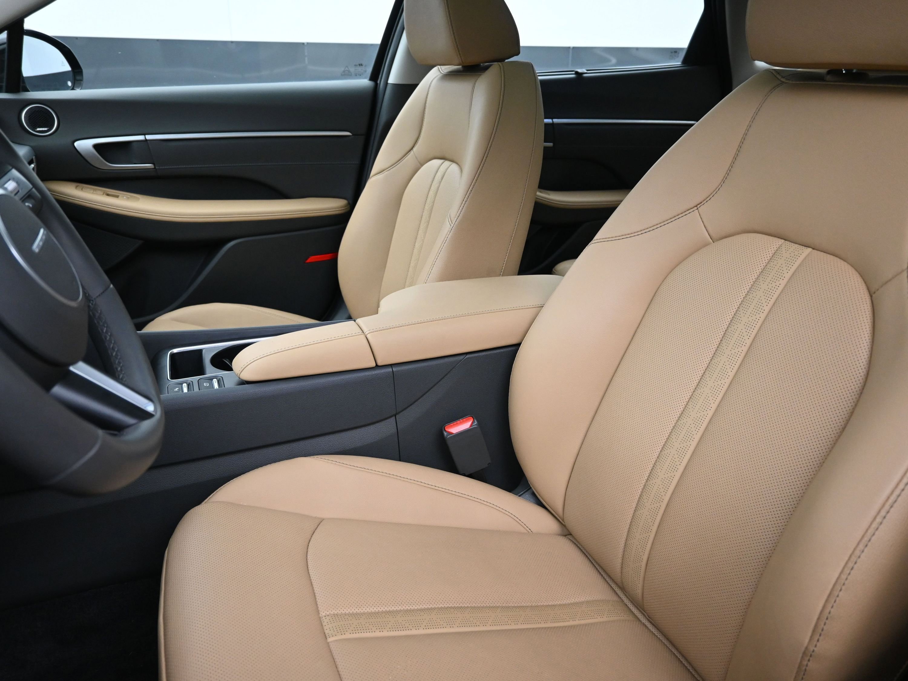 Certified 2025 Hyundai Sonata Limited image 11