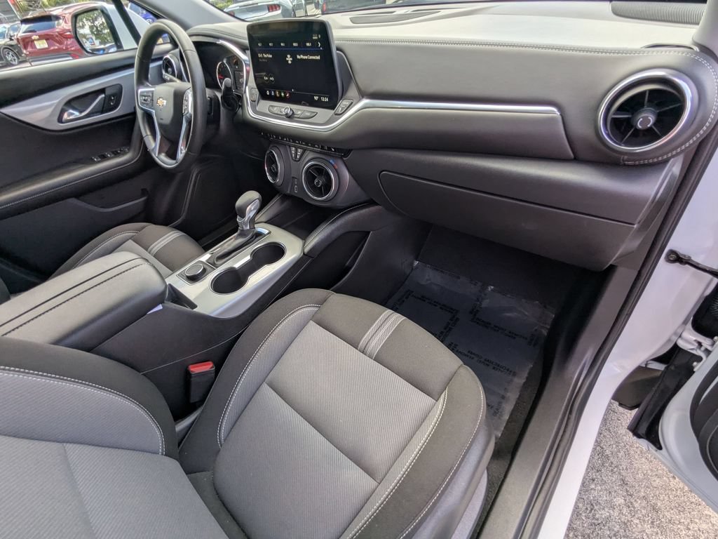 Used 2025 Chevrolet Blazer LT FWD image 33