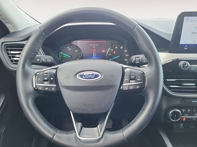 Used 2022 Ford Escape SEL image 17