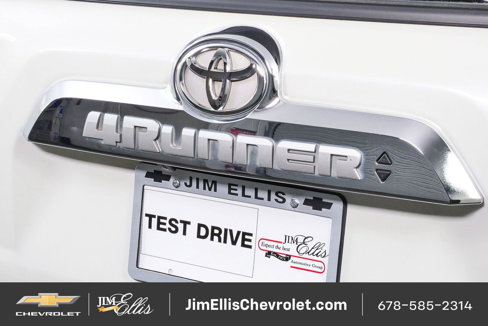 Used 2021 Toyota 4Runner Limited AWD/4WD image 30