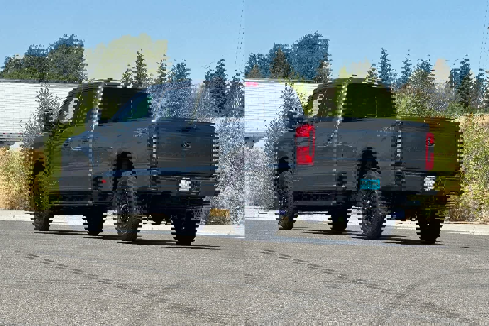 New 2025 Ford F350 Lariat w/ Lariat Ultimate Package image 6