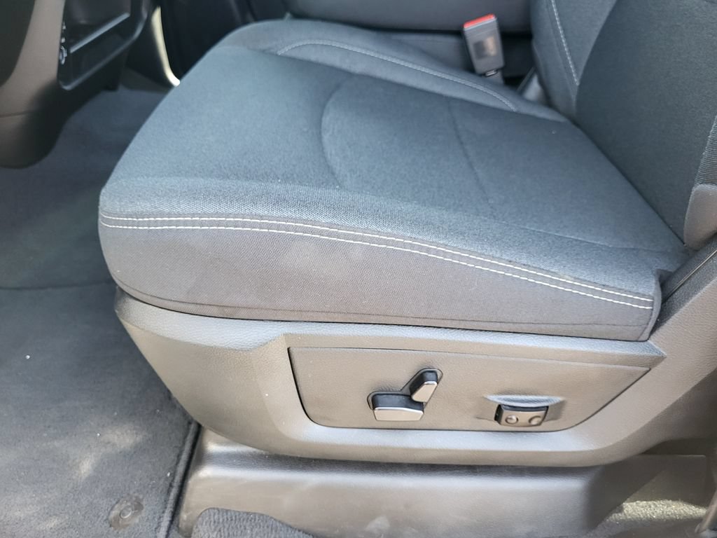 Used 2025 RAM 2500 Big Horn AWD/4WD image 26