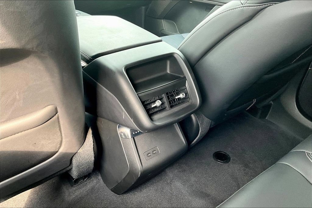 Certified 2025 Cadillac Lyriq Luxury w/ LPO, Floor Liner Package AWD/4WD image 9