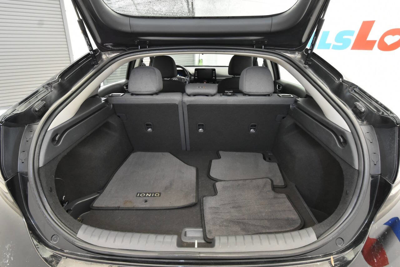 Used 2020 Hyundai Ioniq SE image 32