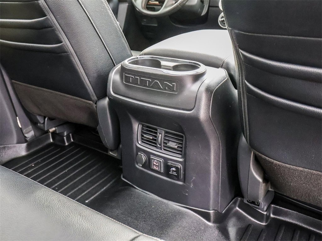 Used 2020 Nissan Titan SL w/ Moonroof Package image 26