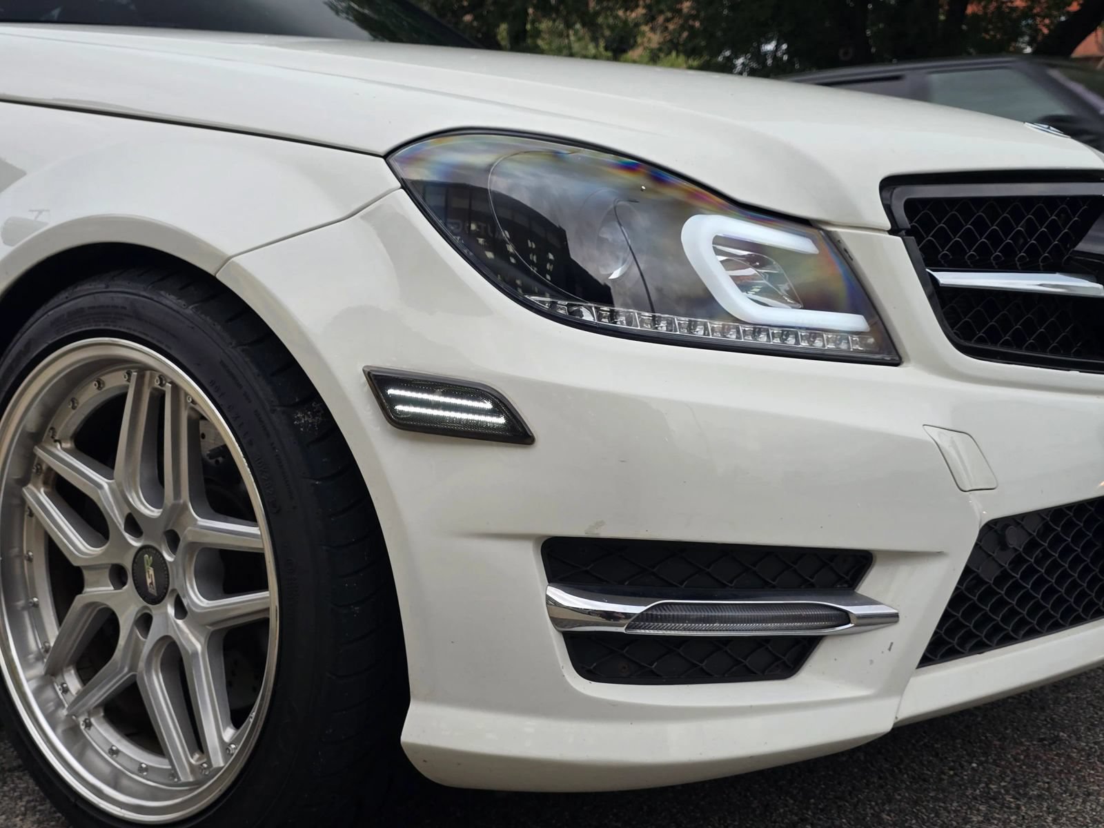 Used 2014 Mercedes-Benz C 300 4MATIC Sedan image 11