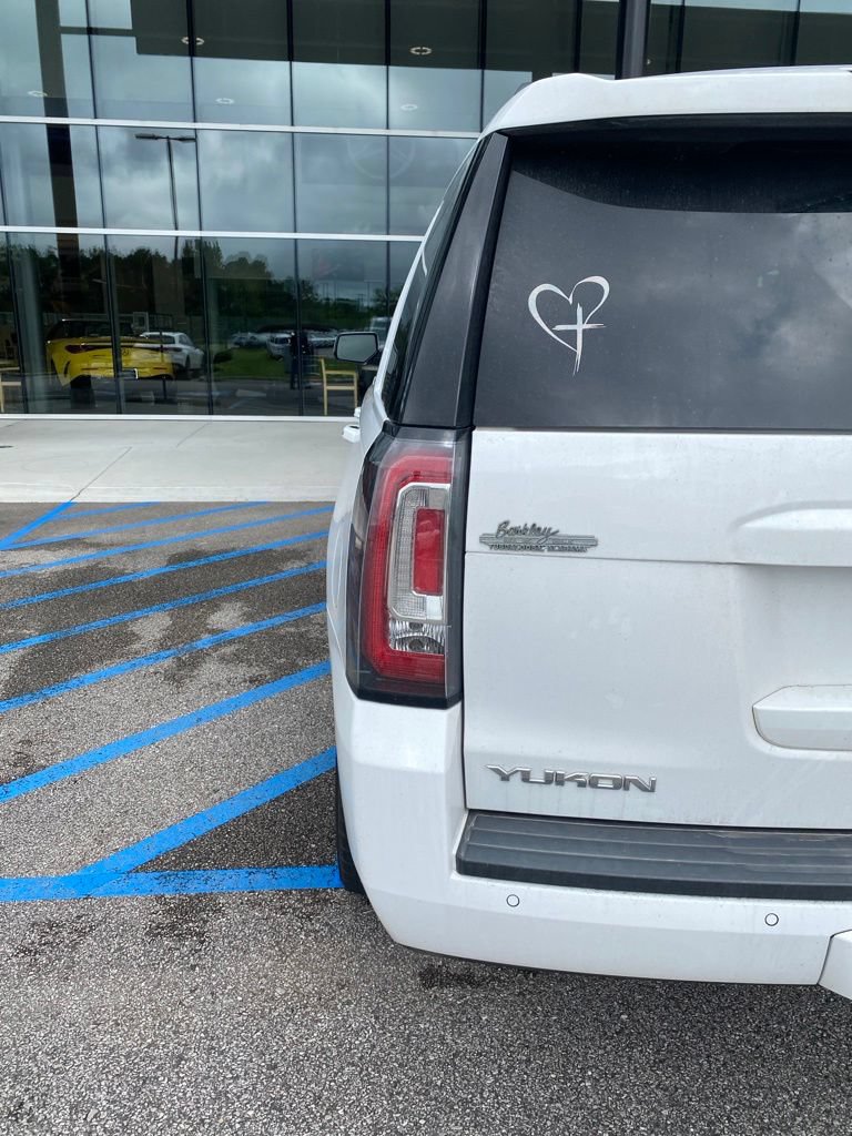 Used 2019 GMC Yukon SLT w/ Open Road Package RWD image 22