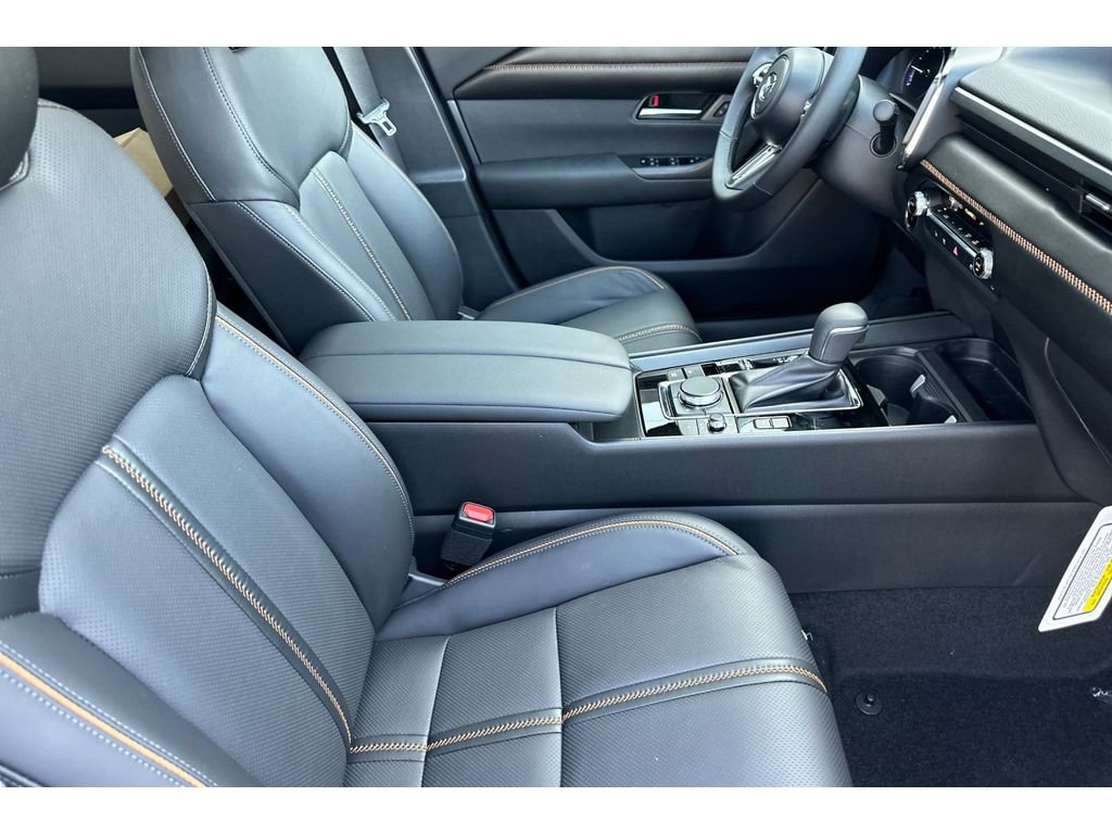 Certified 2025 MAZDA CX-50 2.5 Hybrid w/ Weather Package image 15